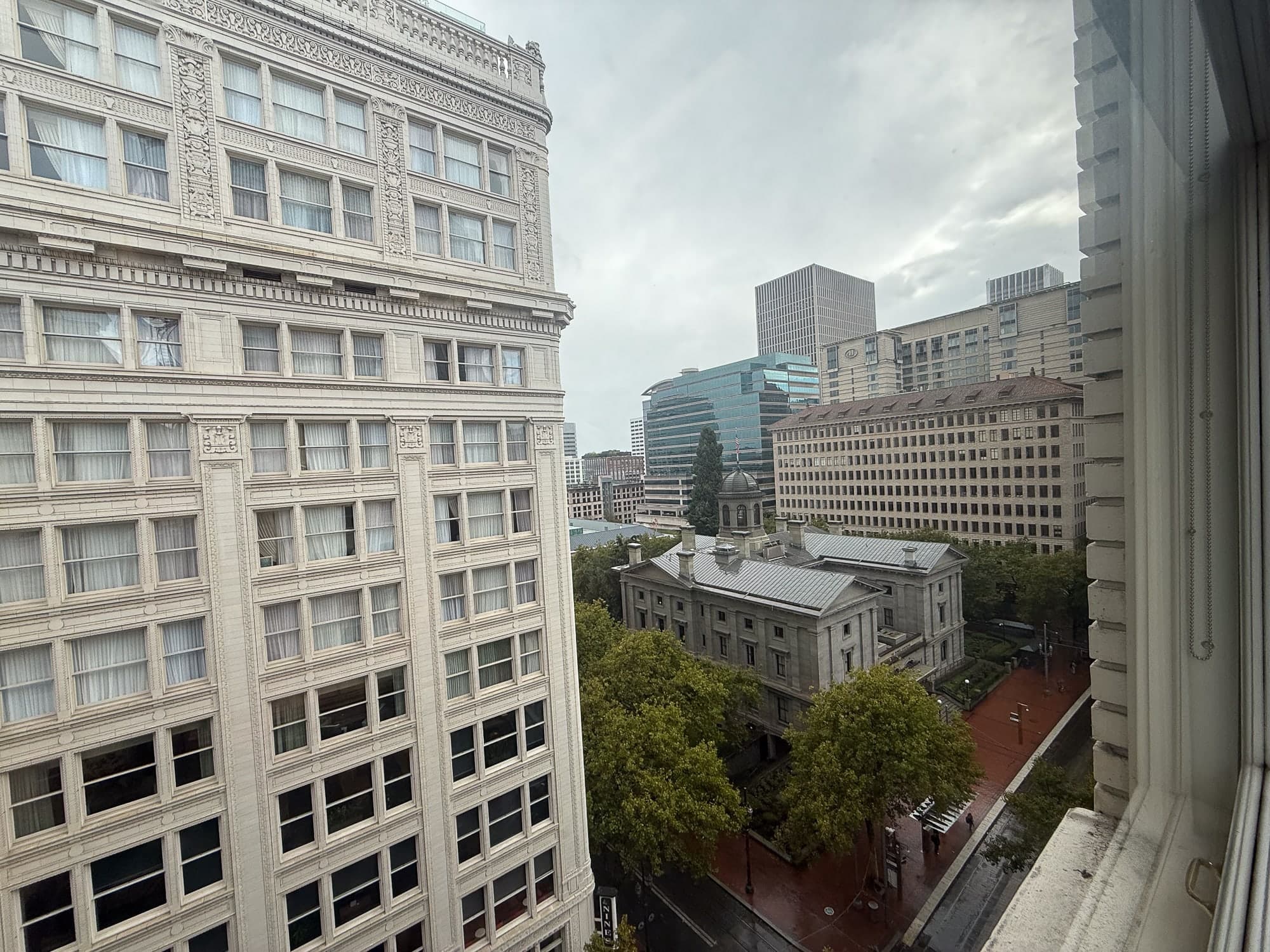 Alder Mornings - Photo 1